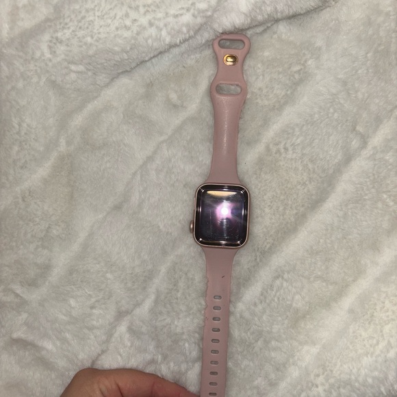 COPY - Apple Watch SE - Picture 6 of 6